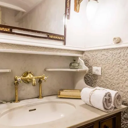 *5minpontevecchio•ac•fastwi-fi* Apartamento *