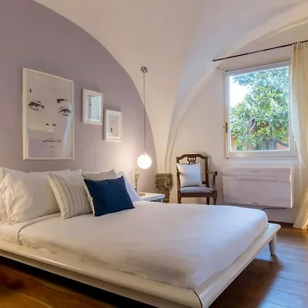 Apartamento *5minpontevecchio•ac•fastwi-fi*