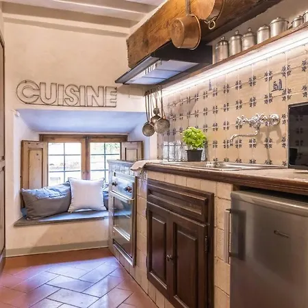 *5minpontevecchio•ac•fastwi-fi* Apartamento